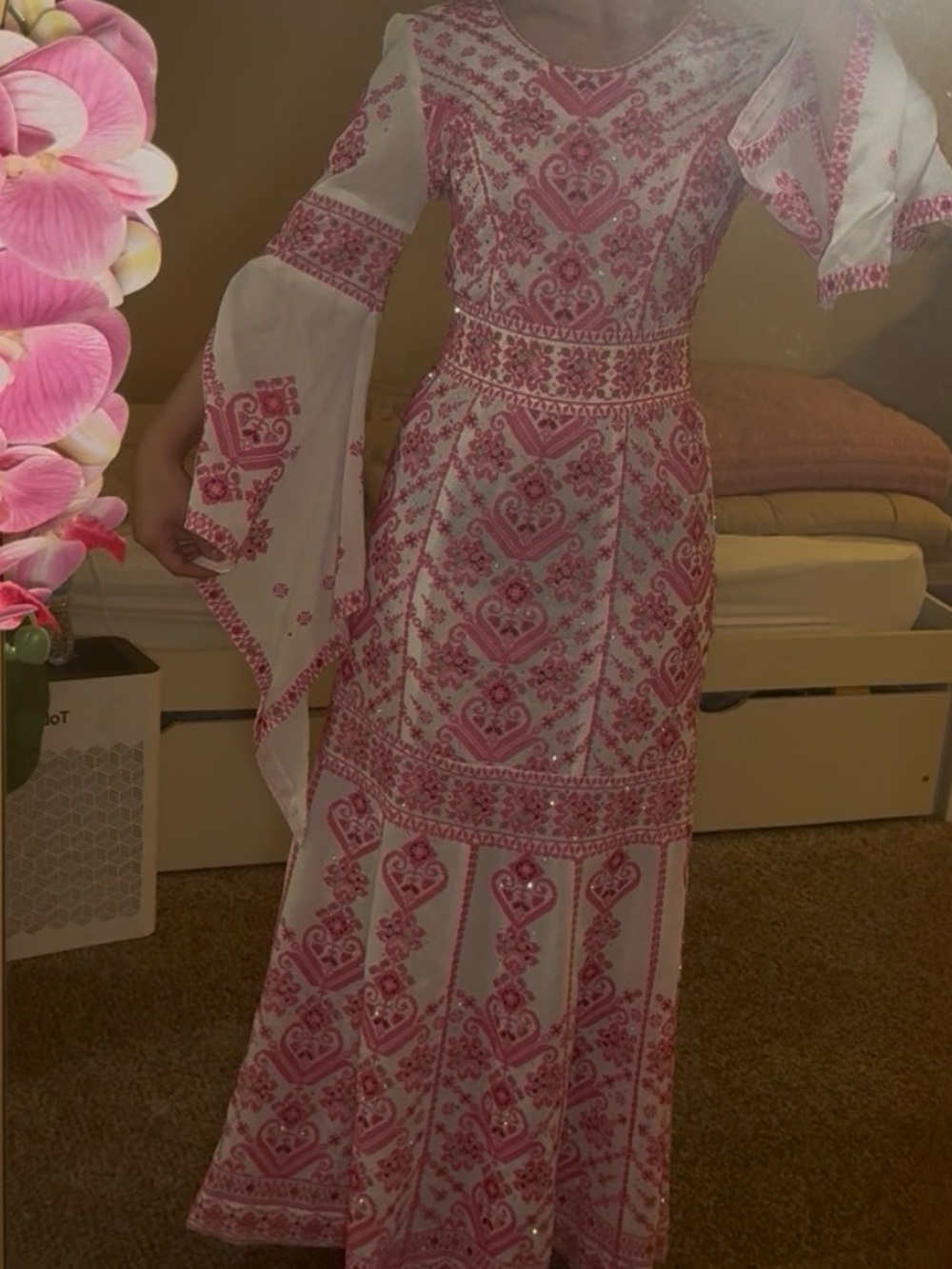 Pink and White Sparkly Embroidered Thobe